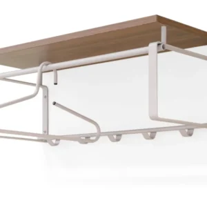 Wandgarderobe REX 3 Silky Taupe mit Holzablage oben, weißem Metallrahmen und fünf Haken in Gesamtansicht.