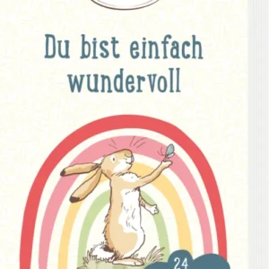 Das Buchcover zeigt einen fröhlichen Hasen, der mit einer Schmetterling spielt. Über dem Hasen spannt sich ein Regenbogen in sanften Farben: rot, orange, gelb, grün und blau. Die Hintergrundfarbe ist ein helles Beige mit einem feinen Muster. Der Titel „Du bist einfach wundervoll“ ist in großen blauen Buchstaben zentral platziert. Oberhalb des Titels befindet sich eine ovale Schriftzug um den Satz „WEIL DU EIGENTLICH WIE LIEB ICH DICH HAB“. Ganz unten mittig steht der Logoschriftzug...