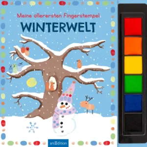 Auf dem Buchcover „Meine allerersten Fingerstempel WINTERWELT“ entfaltet sich eine winterliche Szene mit einem schneebedeckten Baum, auf dessen Ästen bunte Vögel sitzen. Im Vordergrund steht ein fröhlicher Schneemann mit einer lila Mütze. Der Hintergrund ist in einem hellen Blau gehalten, durchsetzt mit weißen Schneeflocken. Der Titel ist in großen, verspielten Buchstaben in Dunkelblau gestaltet. Ganz unten mittig steht der Logoschriftzug von arsEdition.