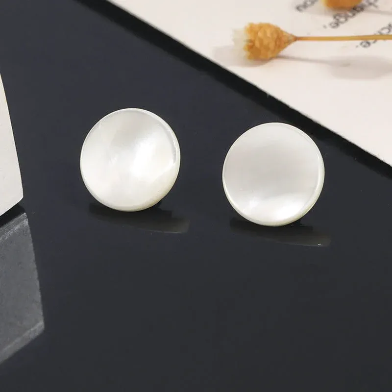 White Trocas Shell Shank Buttons 20-Pack